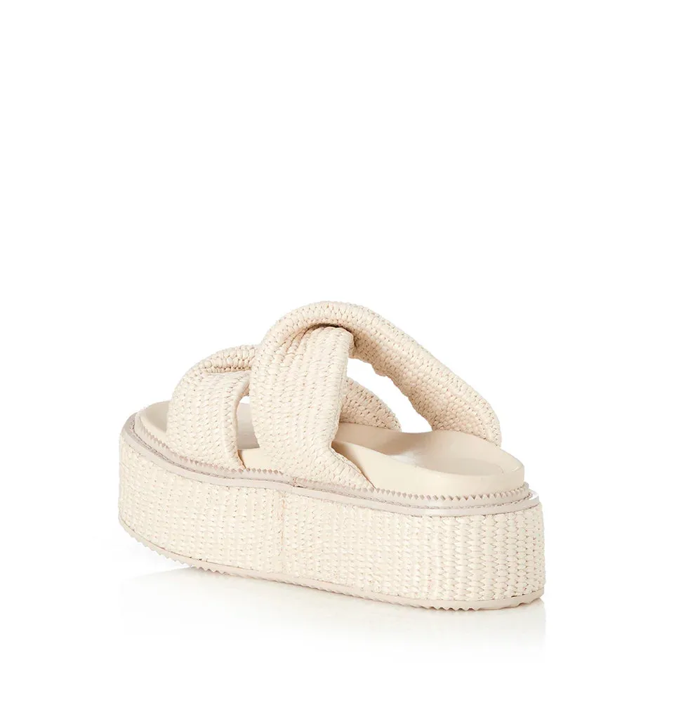 ALIAS MAE Womens Yvette Chunky Flatform Sandals - Bone Raffia