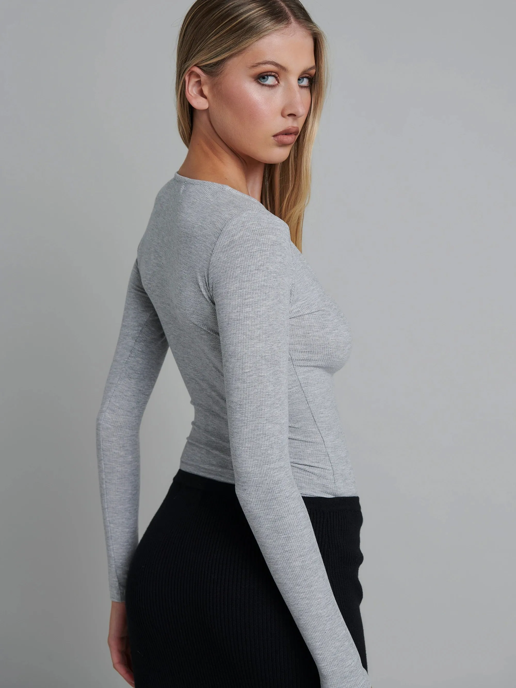 BAYSE BRAND Womens Lara Long Sleeve Crew Neck Button Down Bodysuit Grey Marle