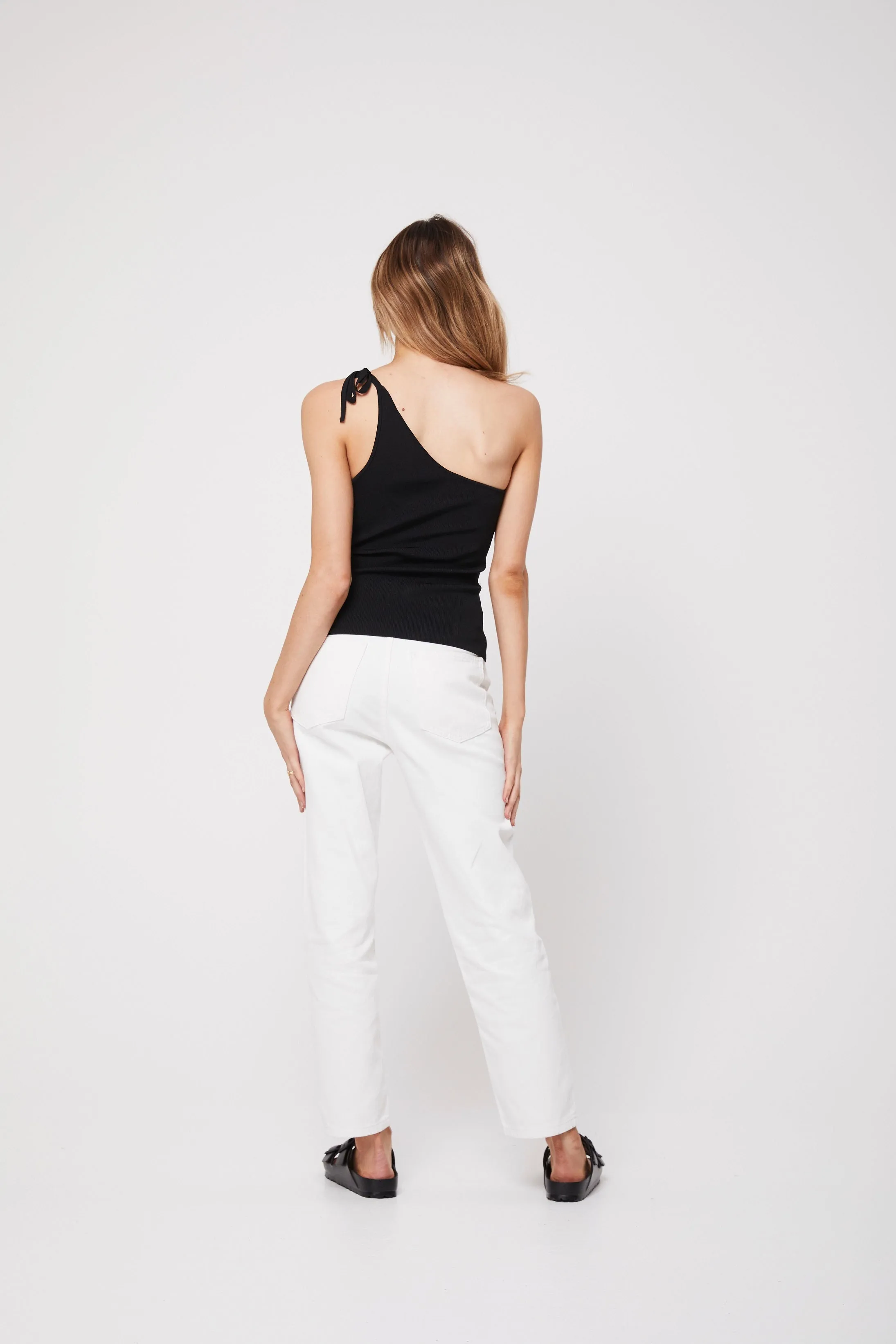 Rozalia Russian x Atoir WOMENS THE ONE SHOULDER TOP - BLACK
