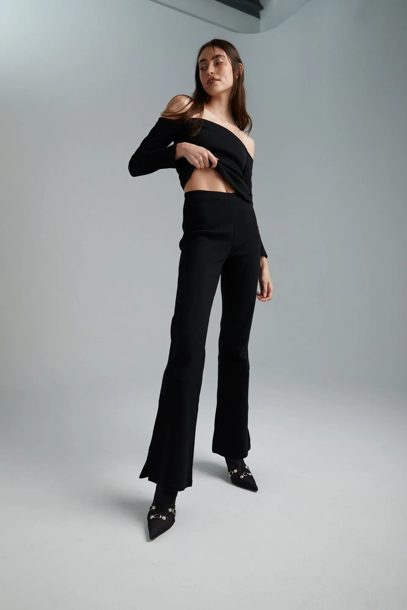 SUMMI SUMMI Womens Long Sleeve Off The Shoulder Top - Black