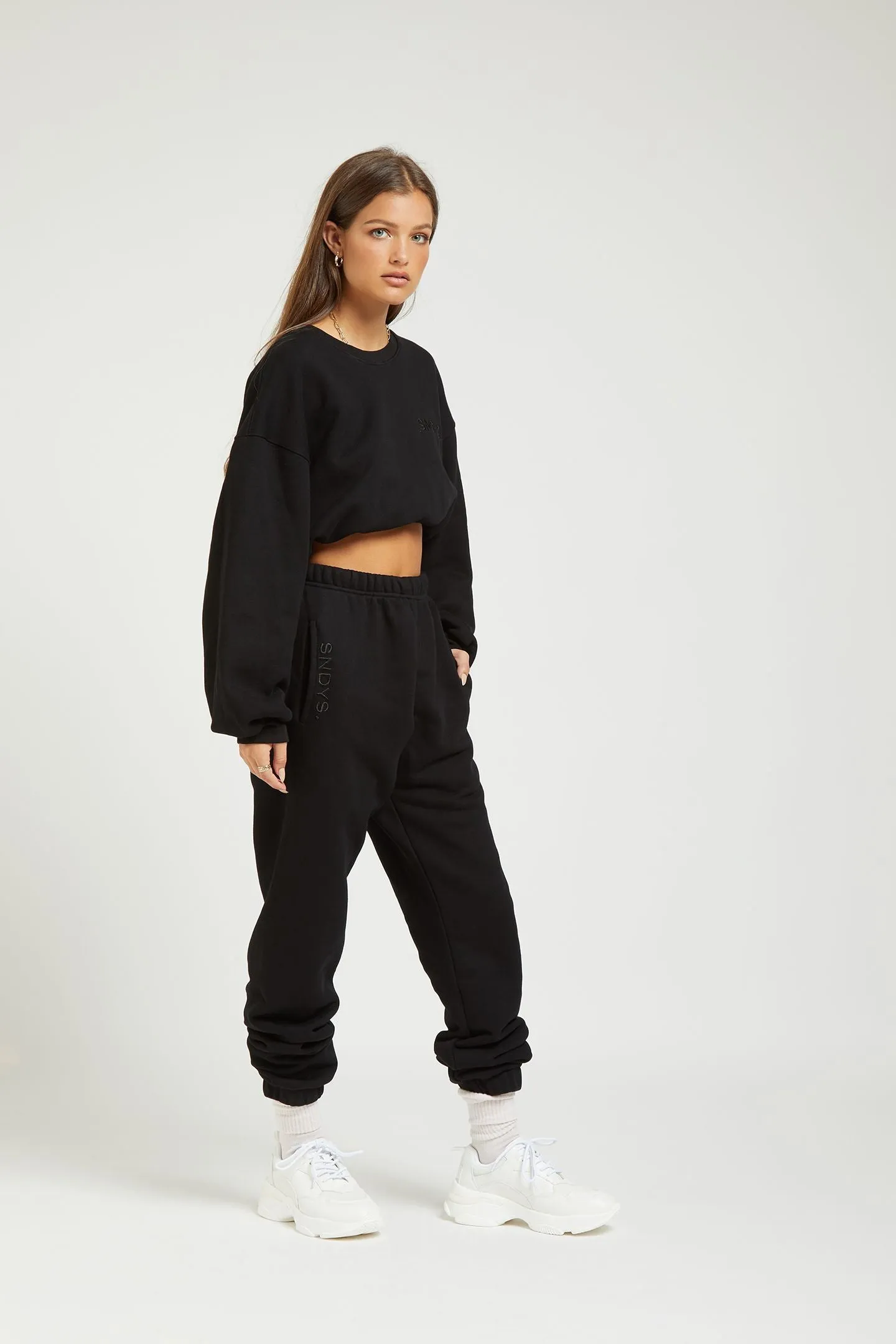 Sundays The Label WOMENS FLIX SWEATER - BLACK